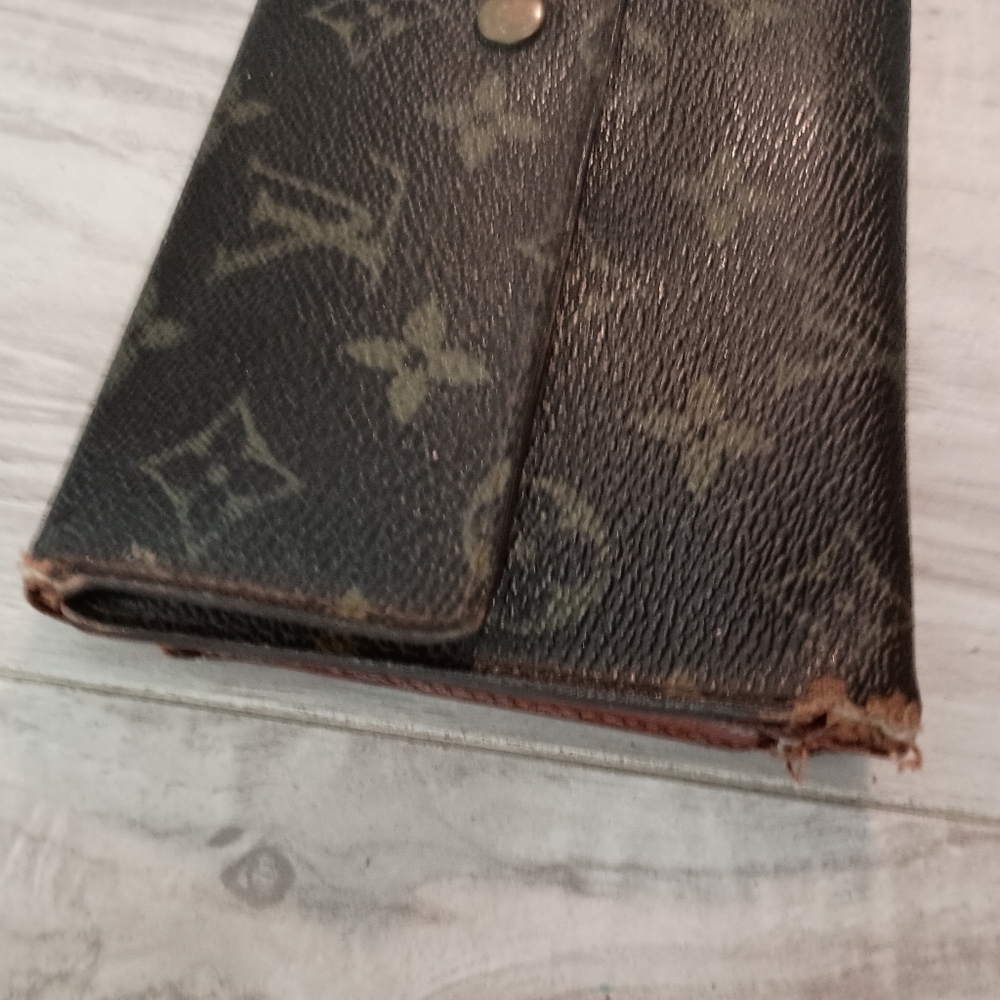 Louis Vuitton Vintage Monogram Porte Tresor International Wallet - Picture 6 of 12